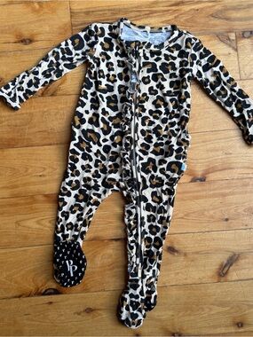 Posh Peanut Leopard Print Footies (0-3mos)
